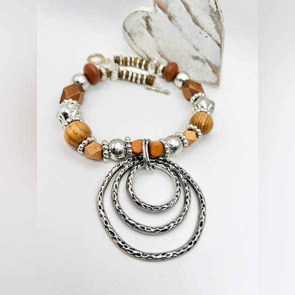 STATEMENT NECKLACE - Picture 7 of 7